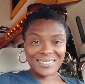 Meet your Posher, Joy